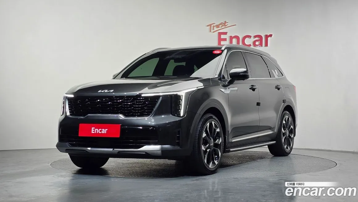 Kia Sorento — фото 1