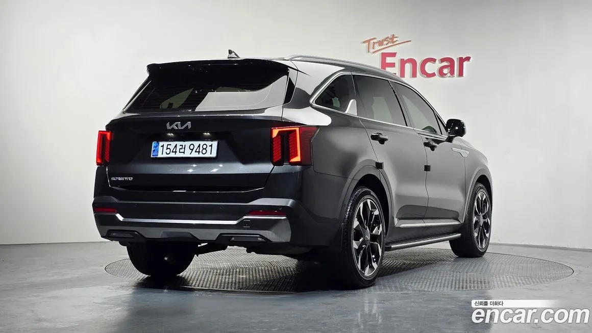 Kia Sorento — фото 5
