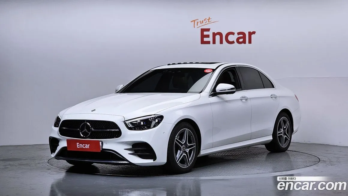 Mercedes-Benz E-Class — фото 1