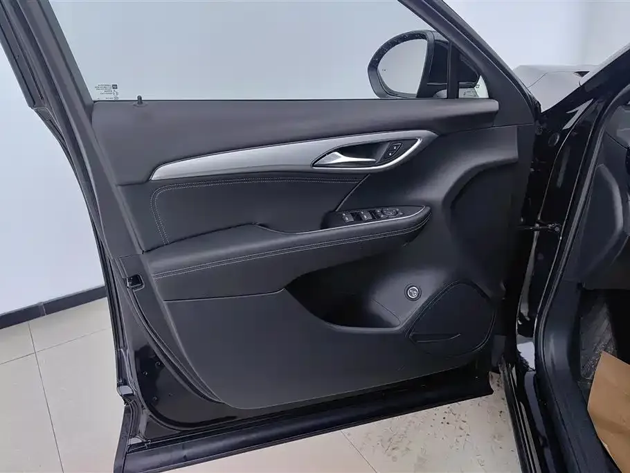 Buick Envision Plus — фото 7