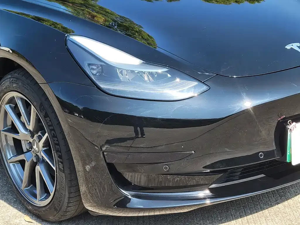 Tesla Model 3 — фото 8