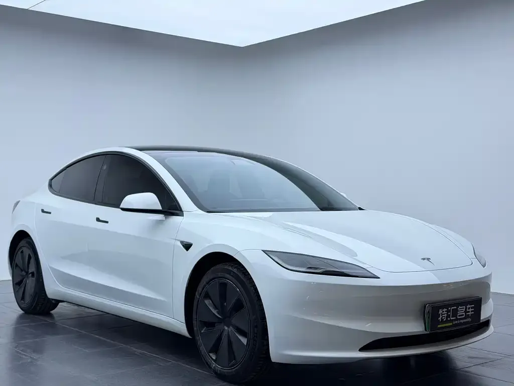 Tesla Model 3 — фото 3