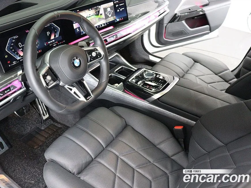 BMW 7-Series — фото 7