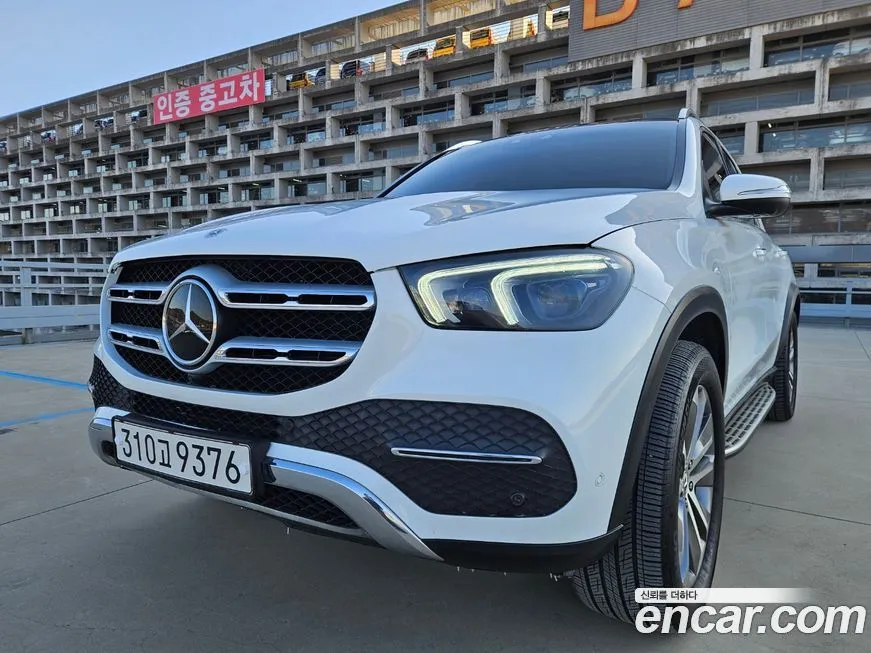 Mercedes-Benz GLE-Class — фото 6