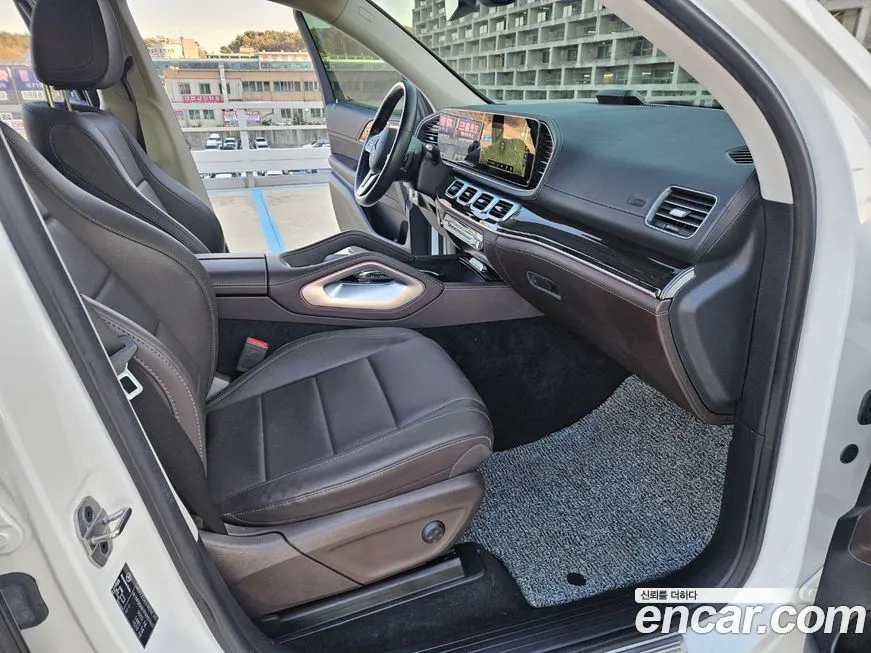 Mercedes-Benz GLE-Class — фото 10