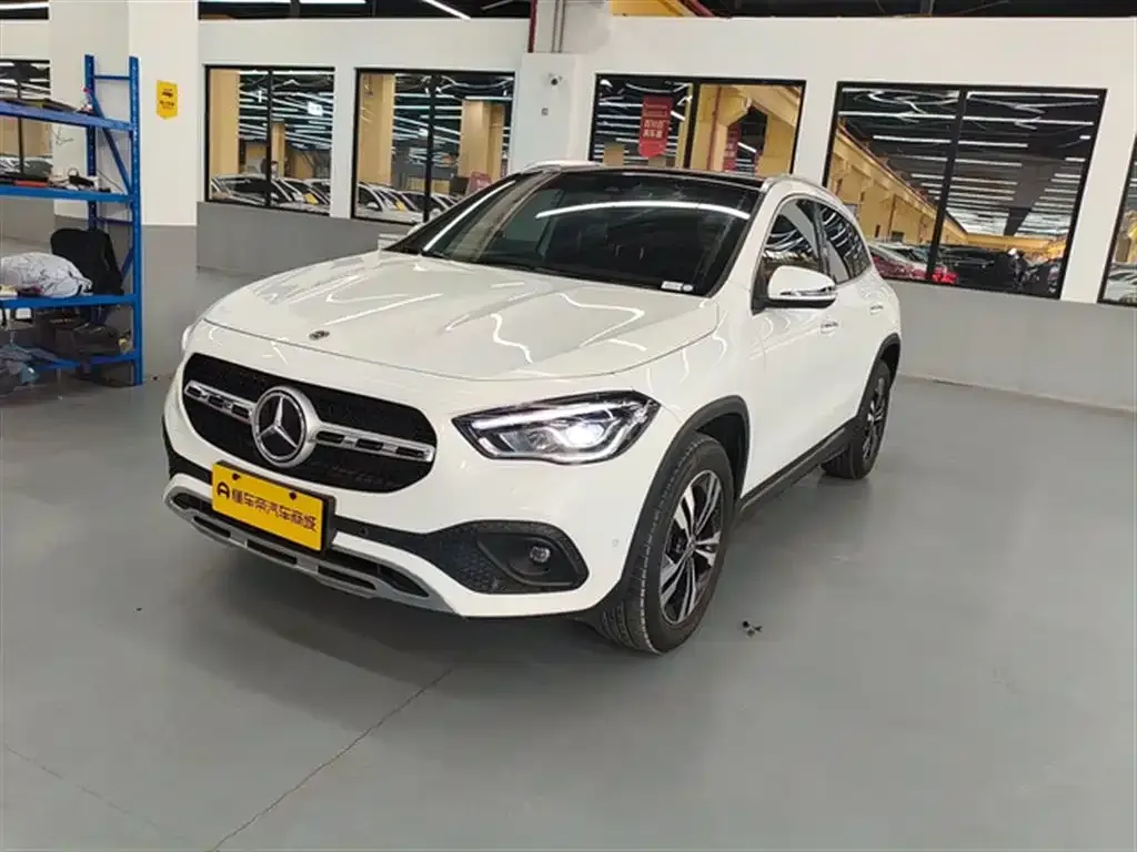 Mercedes-Benz GLA — фото 7