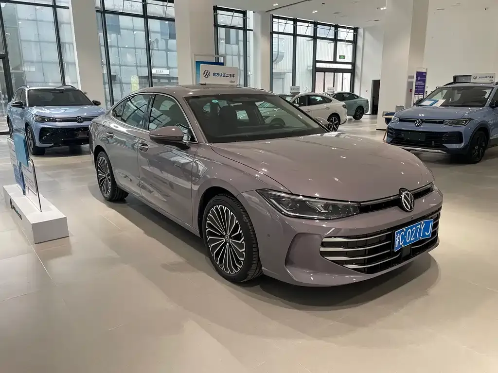 Volkswagen Passat — фото 2