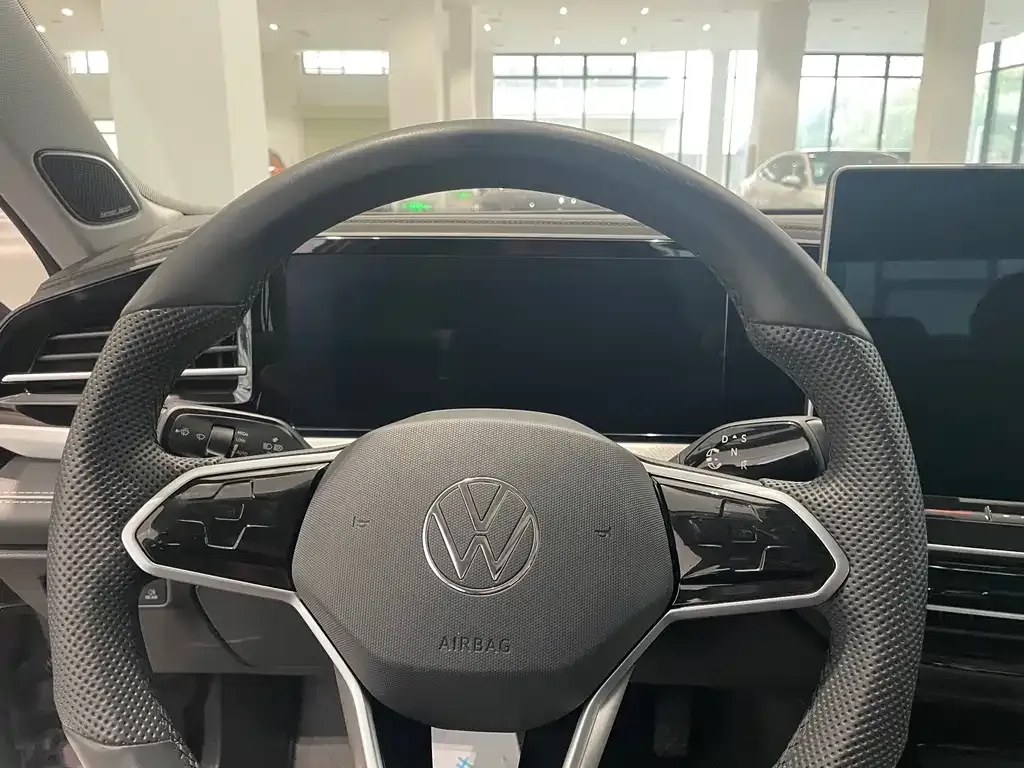 Volkswagen Passat — фото 4