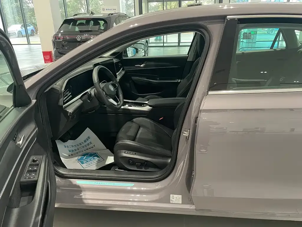 Volkswagen Passat — фото 10