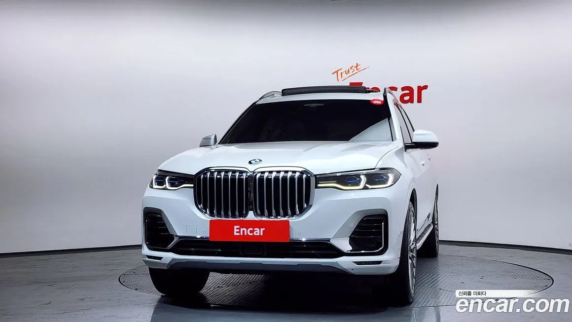 BMW X7 — фото 3