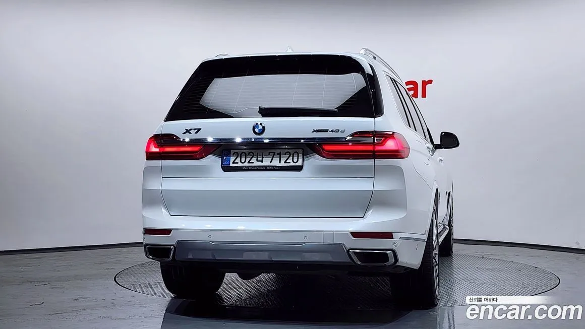 BMW X7 — фото 2
