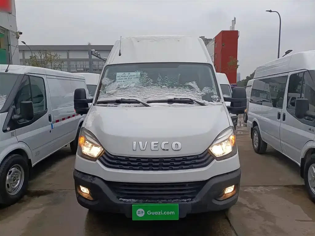IVECO Ousheng — фото 7