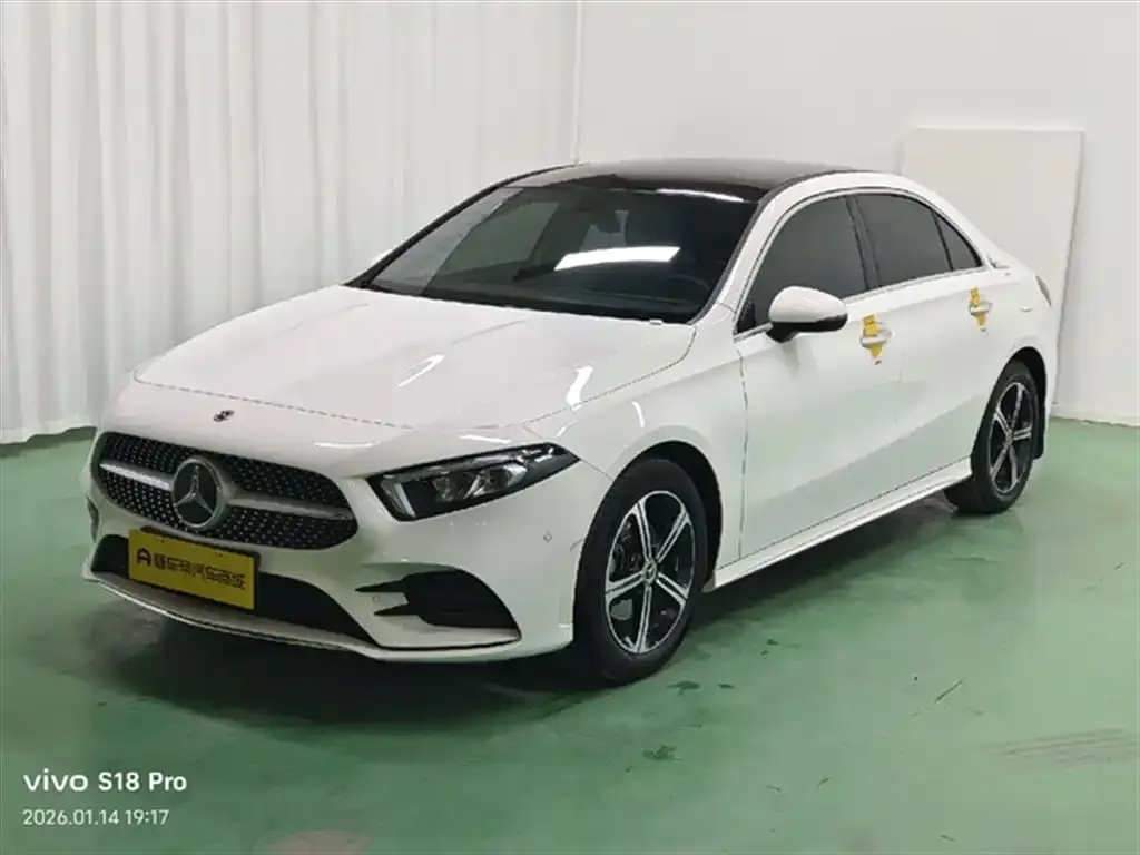 Mercedes-Benz A-Class — фото 1