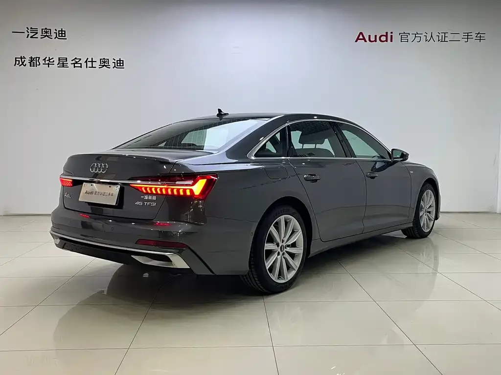 Audi A6L — фото 7