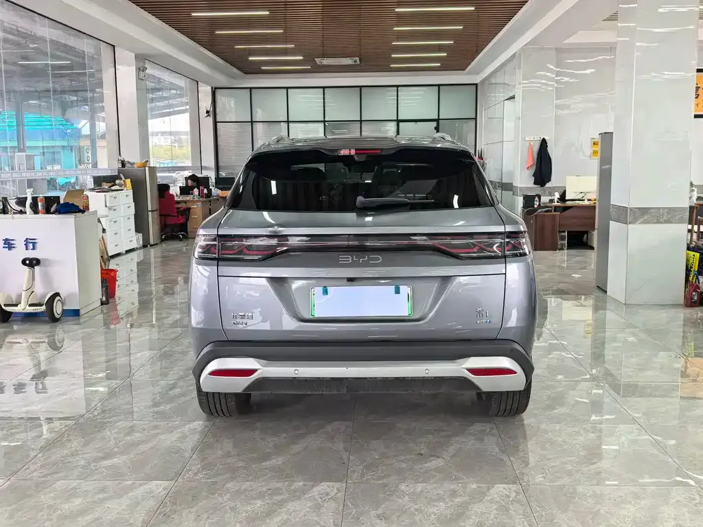 BYD L DM-i — фото 2