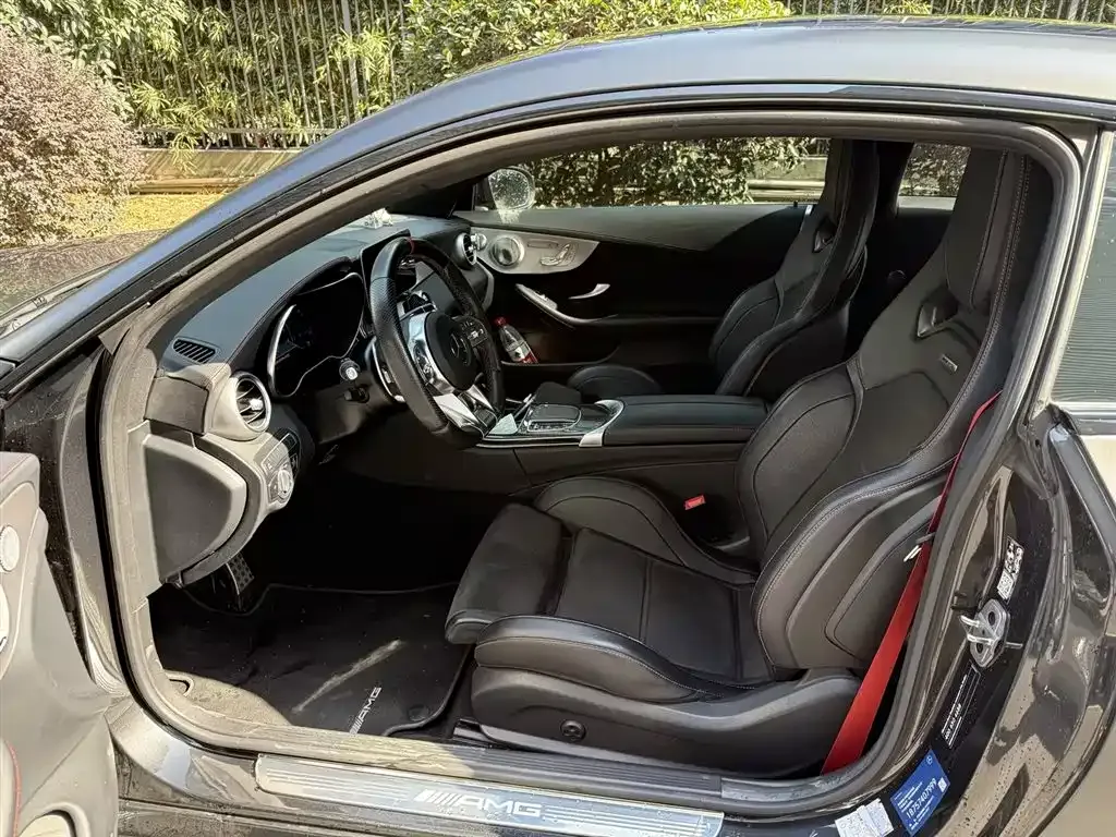 Mercedes-Benz C-Class AMG — фото 9