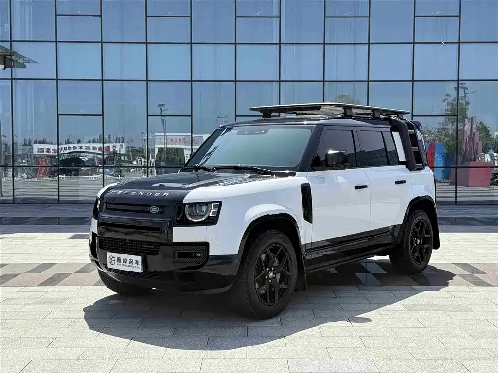 Land Rover Defender — фото 1