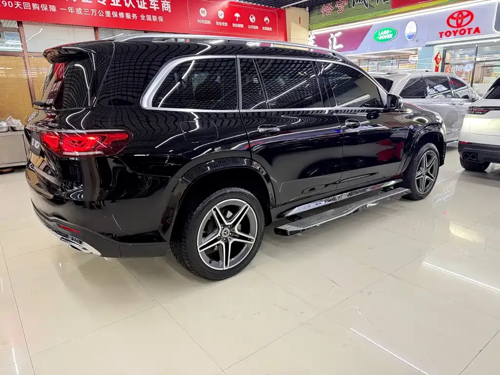 Mercedes-Benz GLS — фото 8