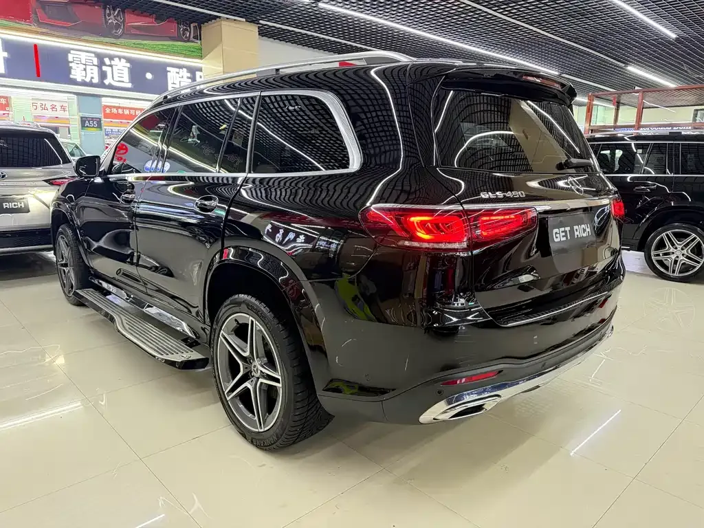 Mercedes-Benz GLS — фото 10