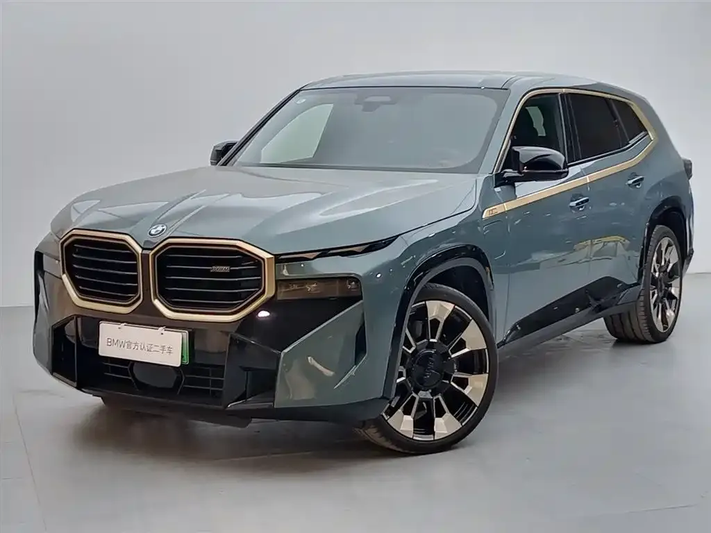 BMW XM — фото 1