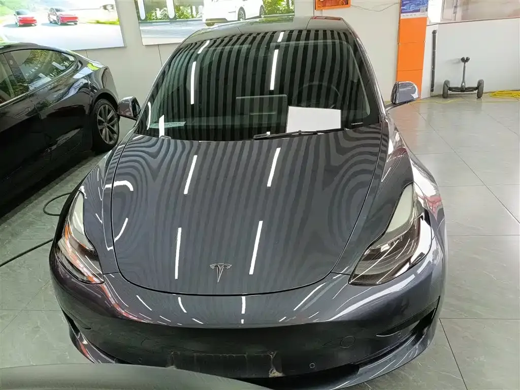 Tesla Model 3 — фото 3
