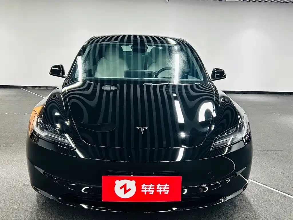 Tesla Model 3 — фото 3