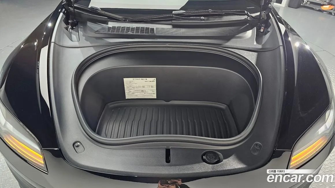 Tesla Model 3 — фото 2