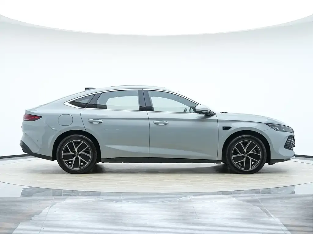 BYD Qin L — фото 6