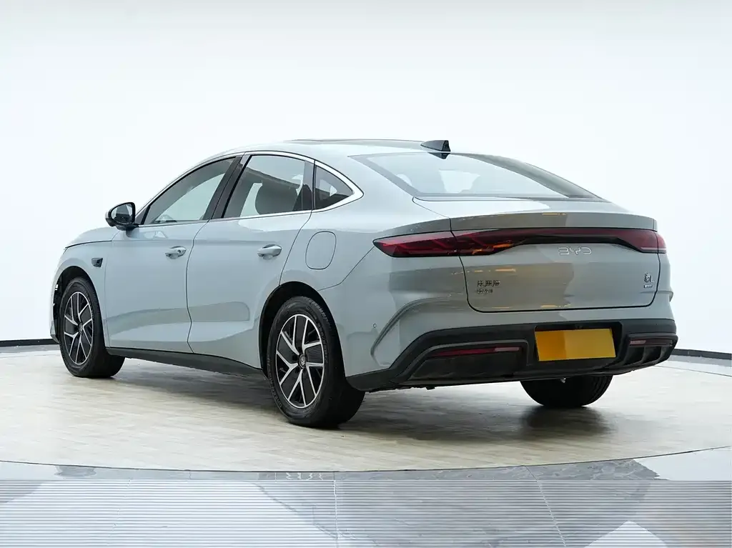 BYD Qin L — фото 8