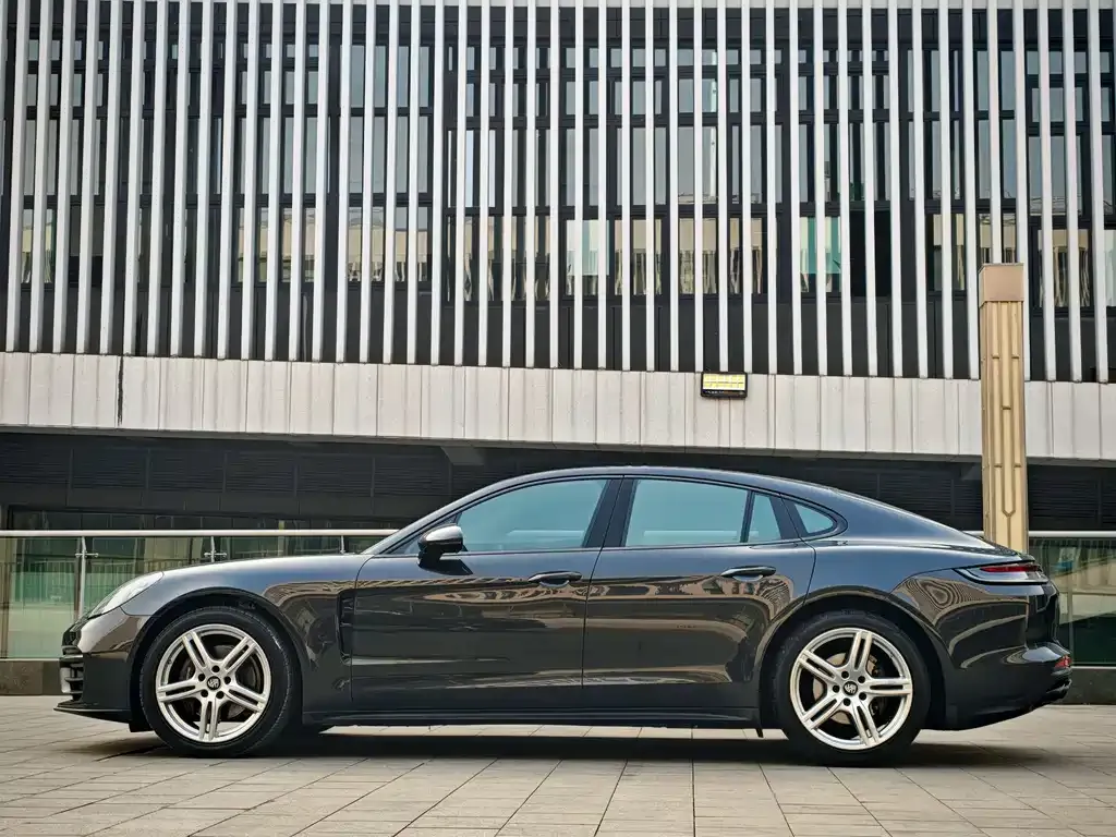 Porsche Panamera — фото 5