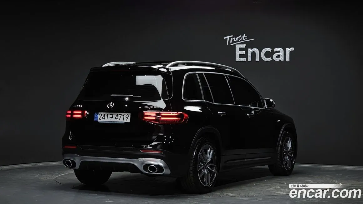 Mercedes-Benz GLB-Class — фото 8