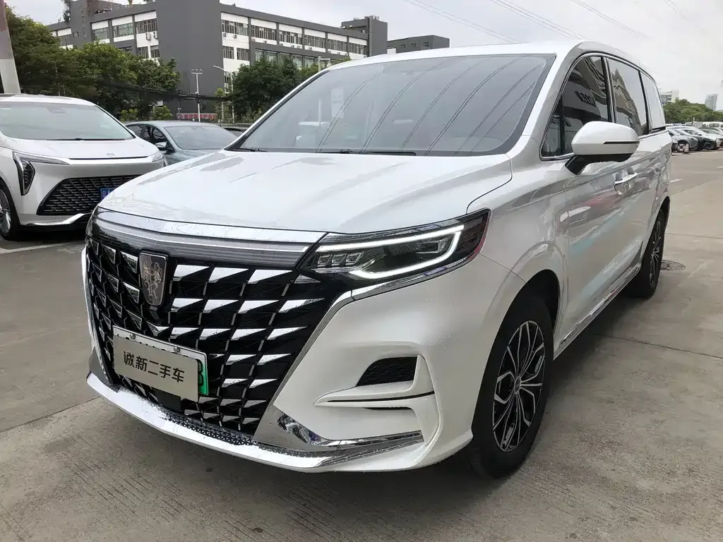 Roewe iMAX8 New Energy — фото 1