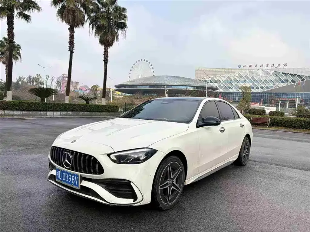 Mercedes-Benz C-Class — фото 1