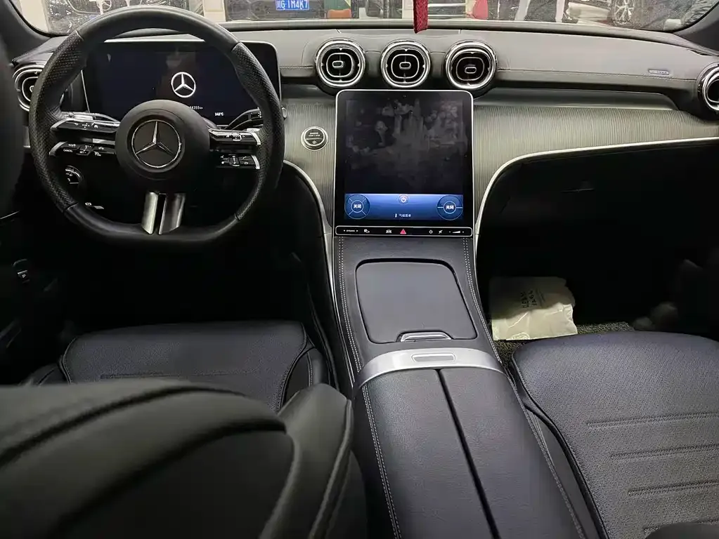 Mercedes-Benz C-Class — фото 10