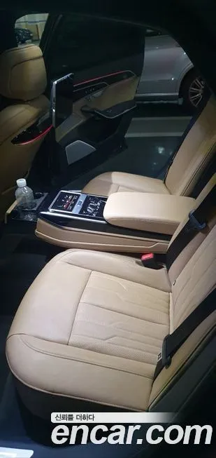 Audi A8 — фото 2
