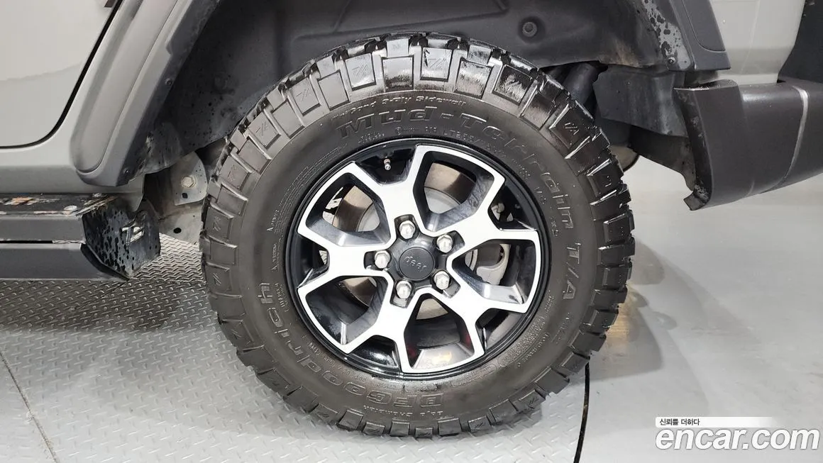 Jeep Wrangler — фото 2