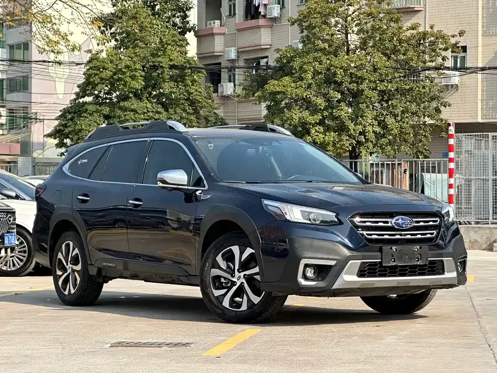 Subaru Outback — фото 7