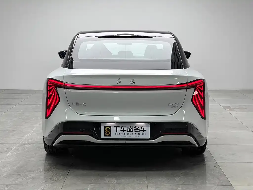 Hongqi EH7 — фото 5