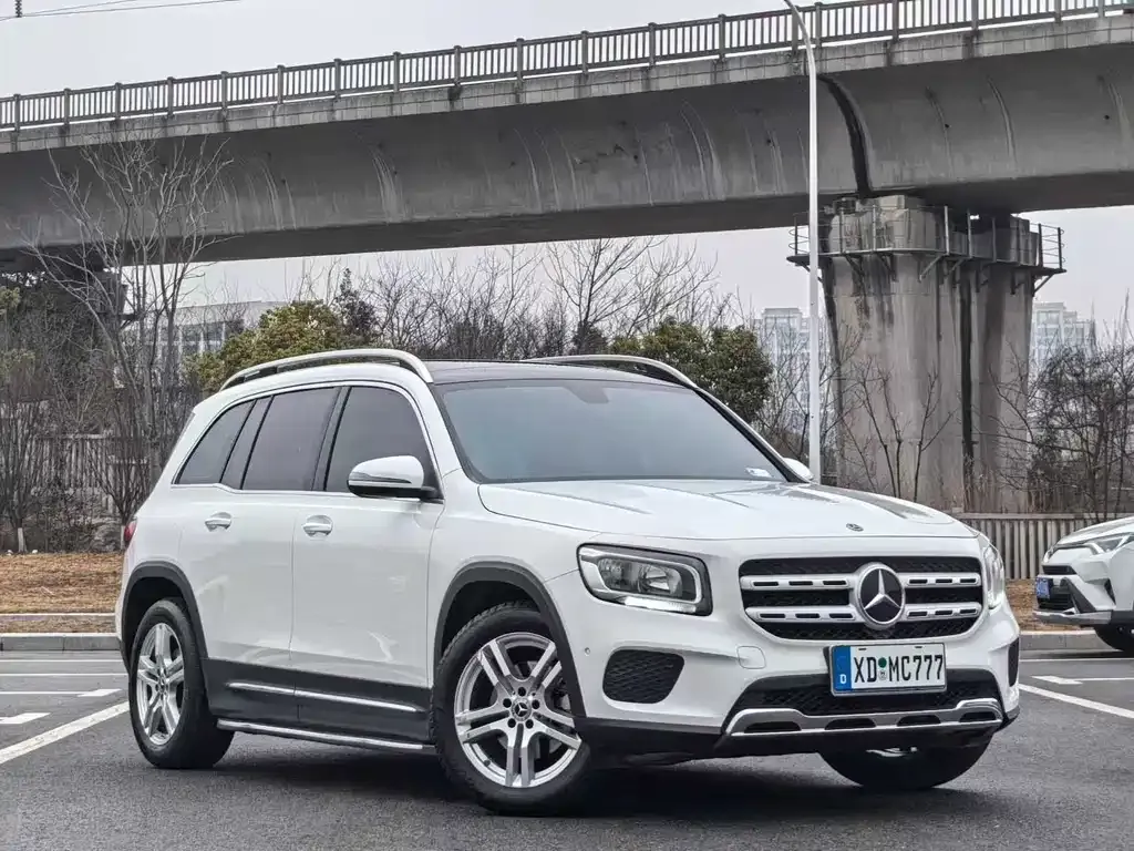 Mercedes-Benz GLB — фото 3
