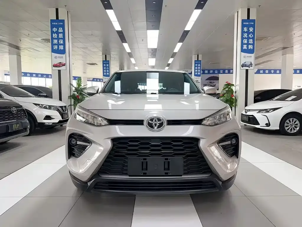 Toyota Wildlander — фото 7