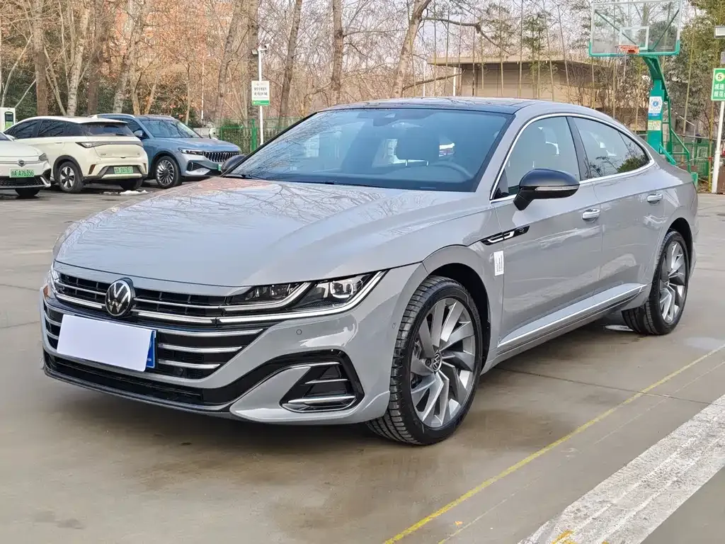 Volkswagen CC — фото 1