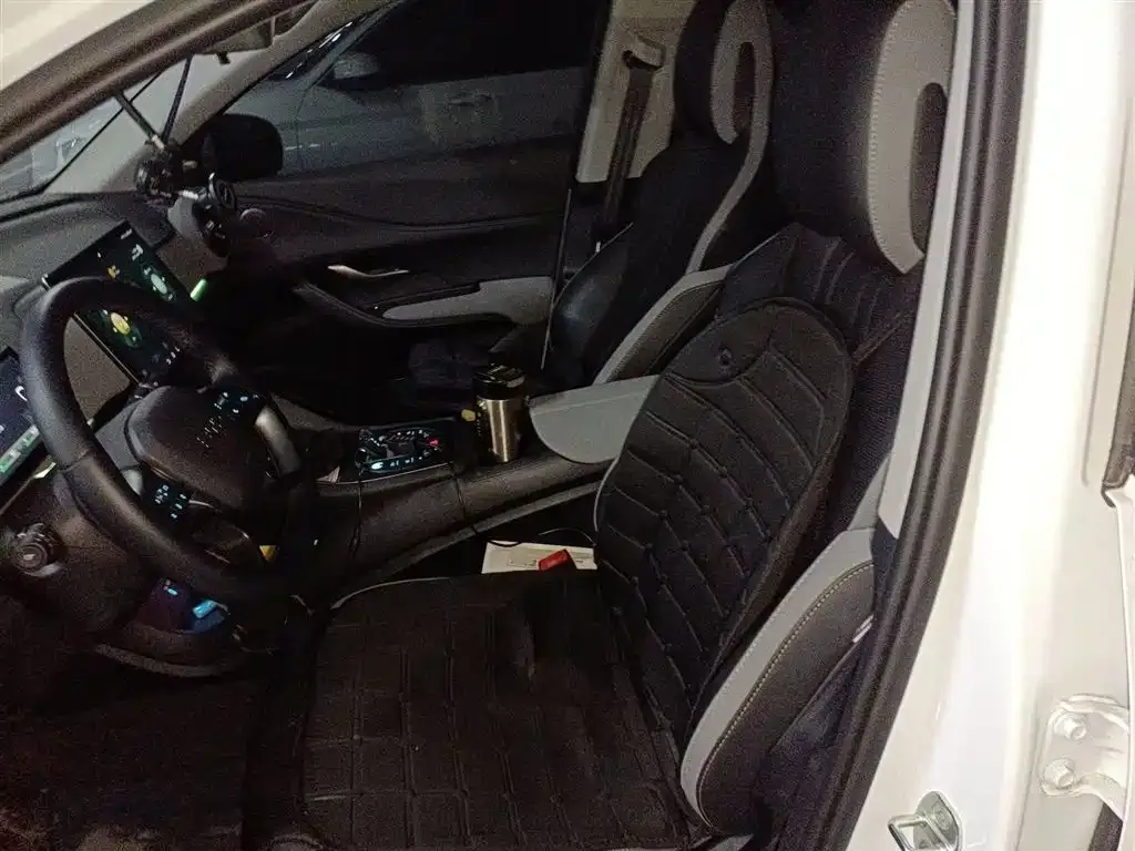 BYD Seal 05 DM-i — фото 10