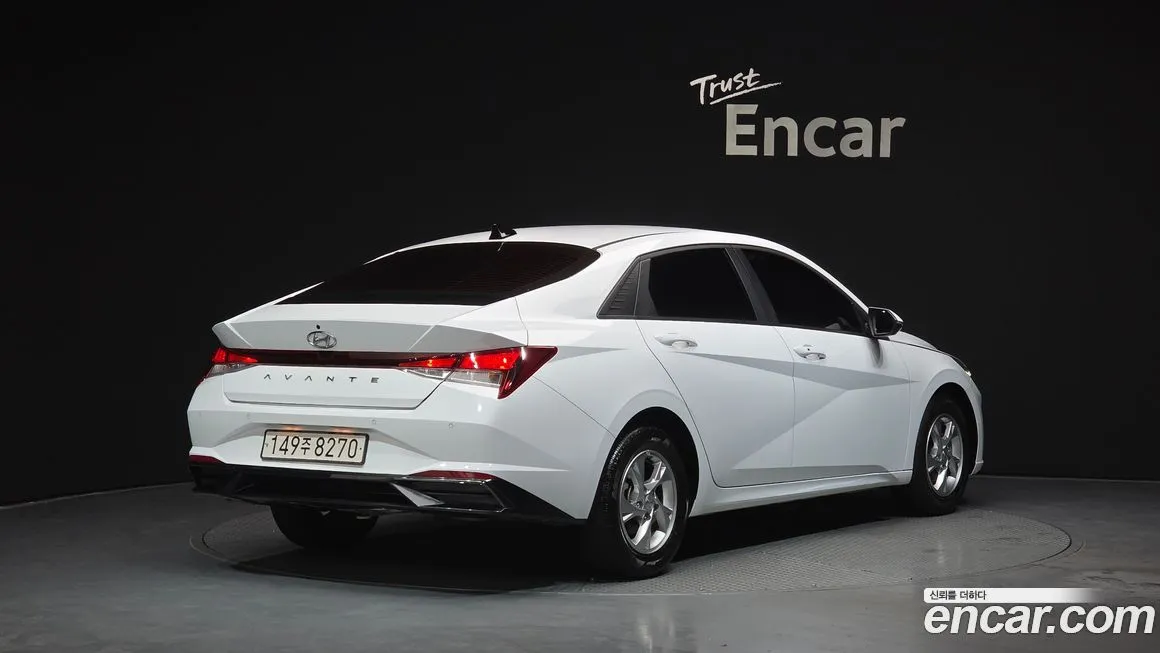 Hyundai AVANTE — фото 2