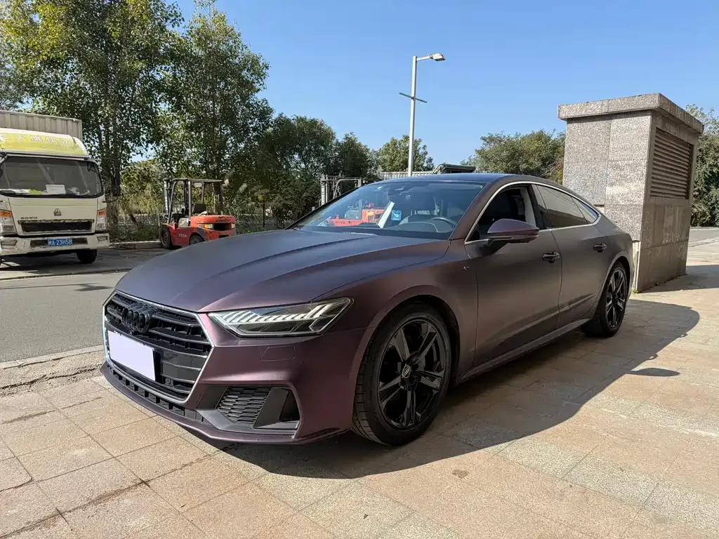 Audi A7 — фото 1