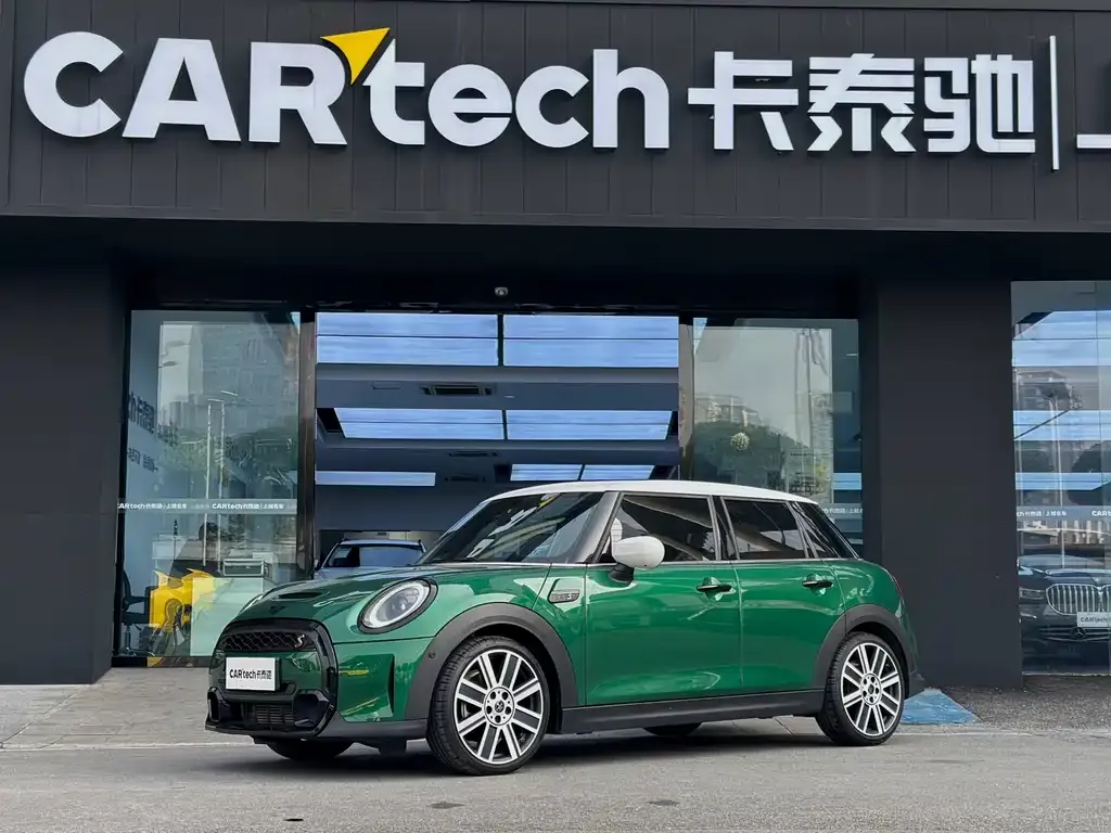 MINI Cooper (3-door) — фото 1