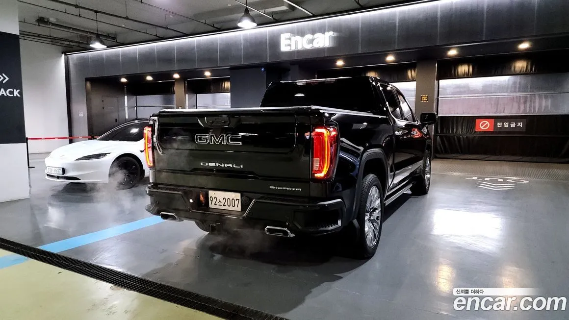 GMC Sierra — фото 3