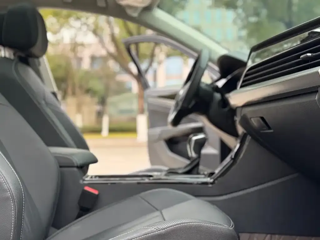 Volkswagen Passat — фото 2