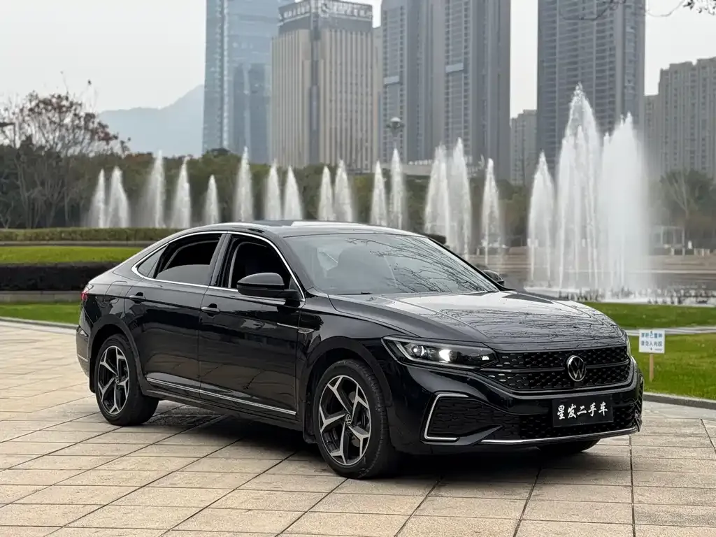 Volkswagen Passat — фото 7