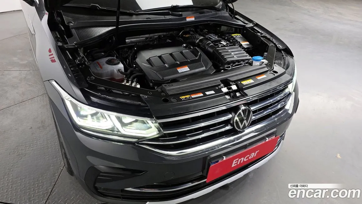 Volkswagen Tiguan — фото 6