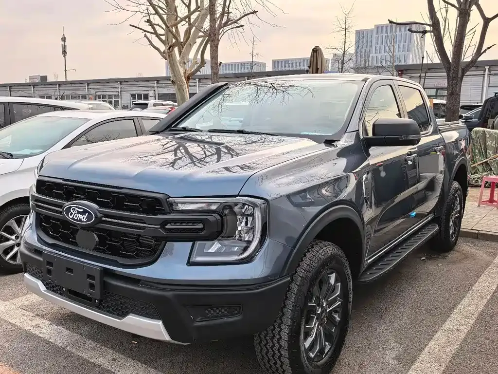 Ford Ranger — фото 1